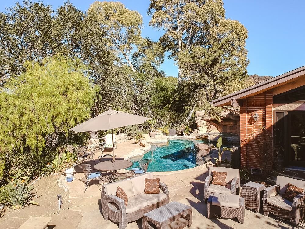 Airbnb Property In Calabasas.