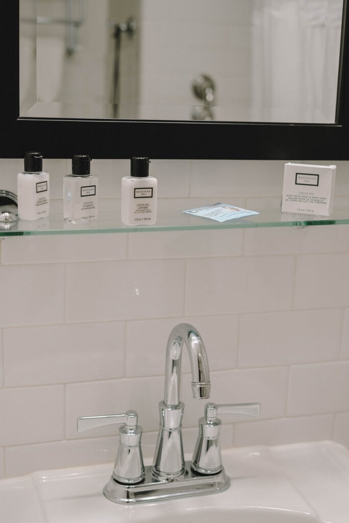 The guest bathrooms at Hotel El Capitan in Van Horn, Texas.